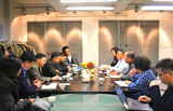 中國紡織品進(jìn)出口商會副會長張新民一行 蒞臨萬代股份調(diào)研
